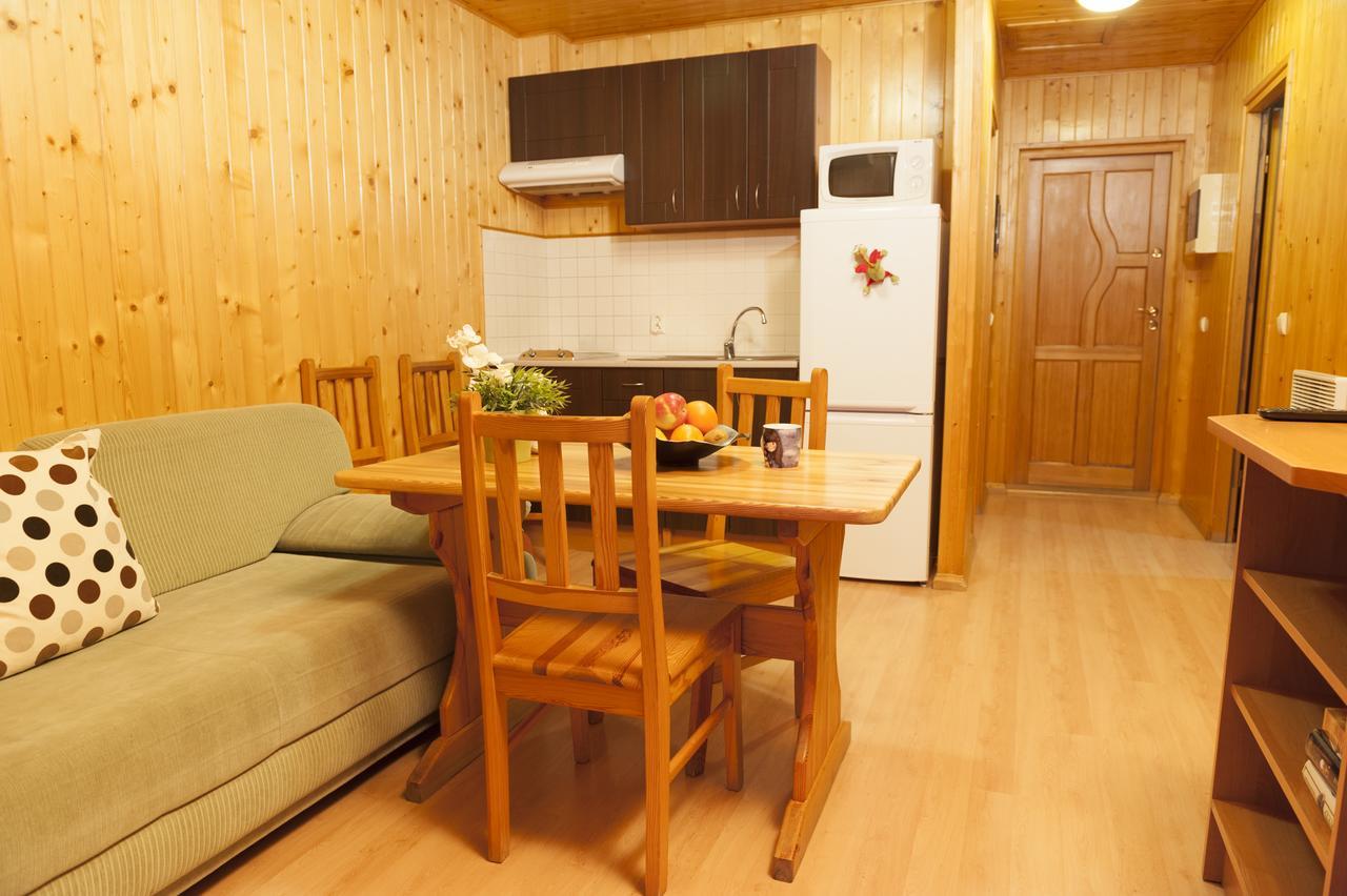 La Noguera Camping Sant Llorenç de Montgai Kültér fotó
